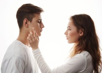 Un grupo de científicos analizó si las mujeres realmente son capaces de leer la mente: los primeros resultados de la investigación