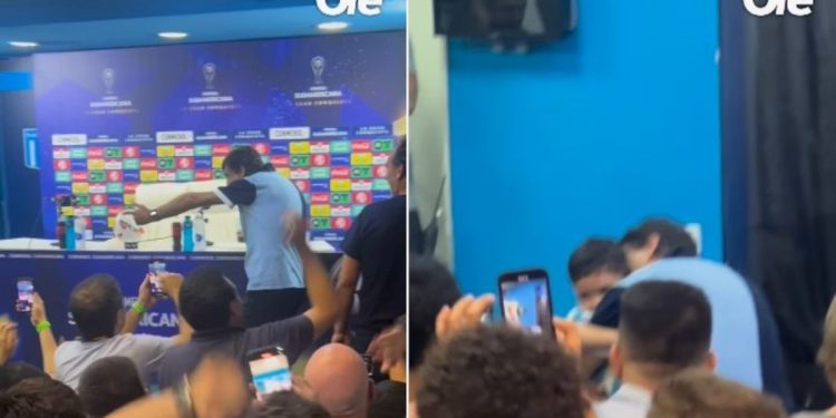 Video: el tierno encuentro de Gustavo Costas con su hijo en la conferencia de prensa