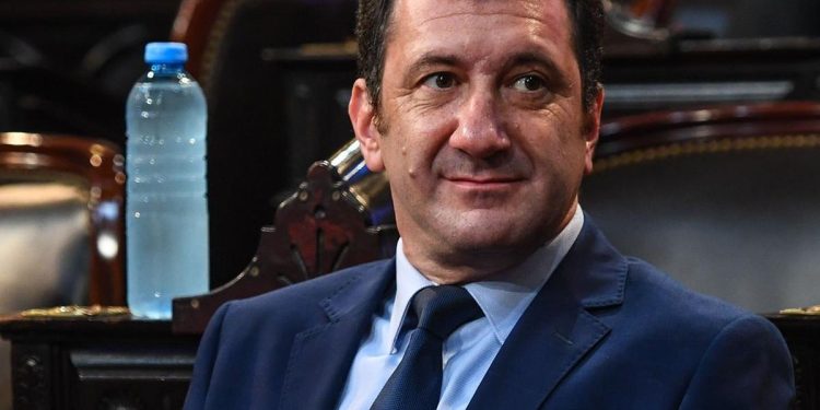 La detención de Edgardo Kueider complica al Gobierno en el Senado y podría beneficiar al kirchnerismo