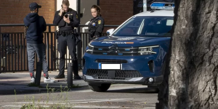 ‘Narcomudanza’ en Villaverde: la ruta maldita de toxicómanos y prostitutas de San Cristóbal