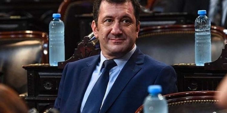 La jueza Arroyo Salgado solicitó el desafuero y la detención del senador Edgardo Kueider.