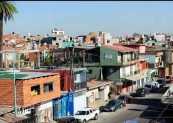 Crece la narcoviolencia: Fuerte tiroteo entre bandas narco en Villa Zavaleta dejó un adolescente muerto y tres heridos