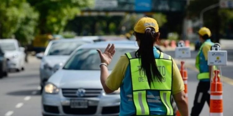 Alerta conductores: cómo evitar una multa de $ 2.500.000 en Navidad