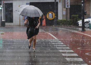 Alerta meteorológica para Año Nuevo: habrá tormentas con lluvia y granizo en Buenos Aires y otras provincias para recibir el 2025