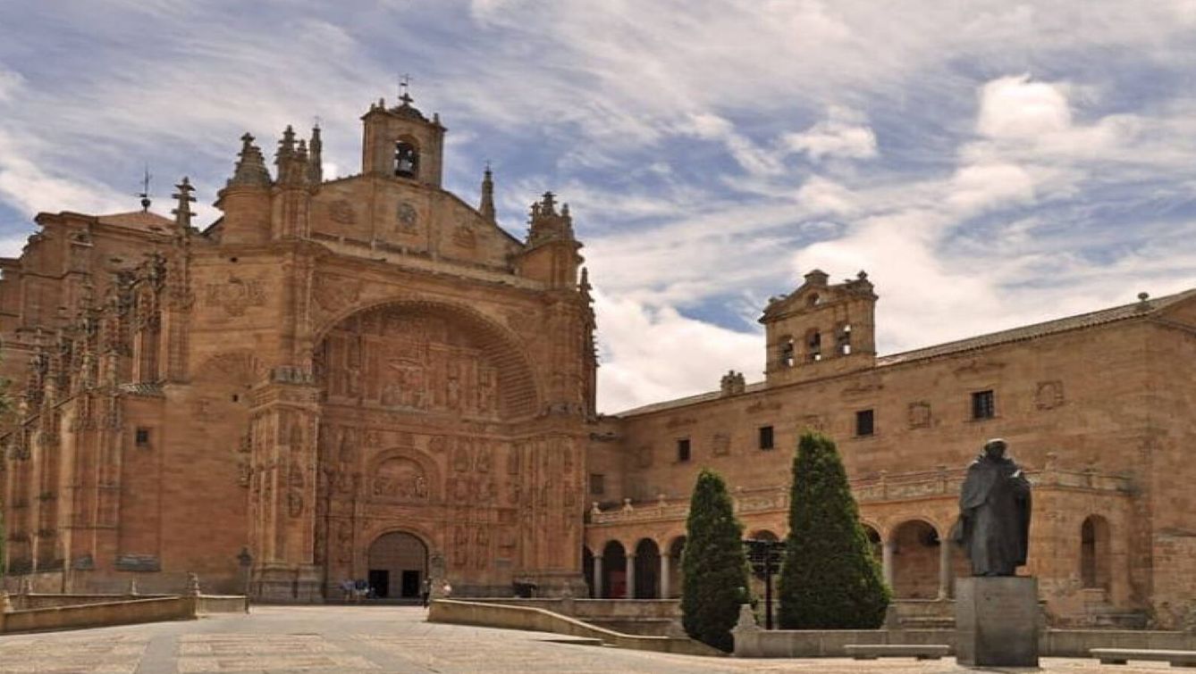 Covento de San Esteban, Salamanca (Fuente: Alojamientosalamanca)