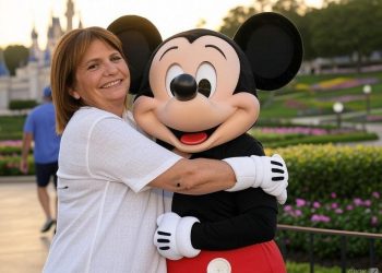Patricia Bullrich justifica su viaje a Disney: Le dije a Karina que tengo un compromiso de honor con mis nietos de llevarlos a Disney