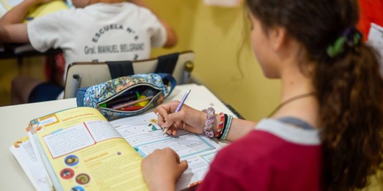 Calendario escolar: provincia por provincia, cuándo empiezan las clases en 2025