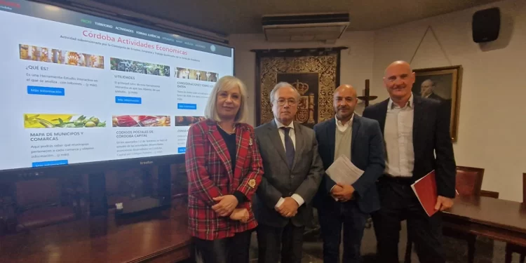 Córdoba registró en 2023 una ligera subida en el número de empresas con 544 más