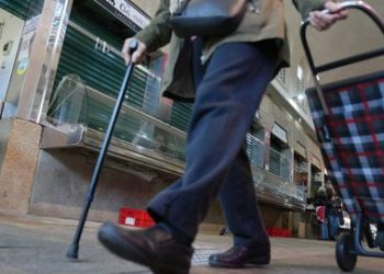 Cambio en las nóminas de España: los trabajadores cobrarán menos en enero (y este es el por qué)