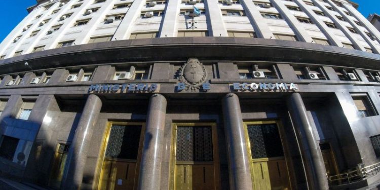 Cautela en los mercados emergentes llega a costas argentinas: efecto en las Lecap