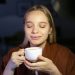 Chau azúcar: qué recomienda un neurólogo ponerle al café todas las mañanas para cuidar la memoria y el cerebro