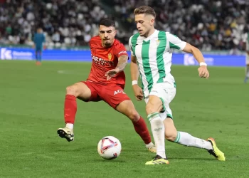 Los problemas del centro del campo del Córdoba CF: inestable y sin una alineación fija