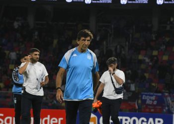 Costas, abatido: “No tenemos que ser mediocres”