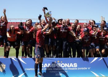 El cuerpo técnico de San Lorenzo con Olé: de agarrar un equipo que no formaron a sacarlo campeón en seis meses