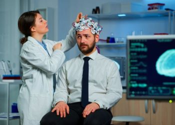 El funcionamiento del cerebro: una neurocientífica explica cómo impactan los sentidos en cómo actuamos y entendemos las cosas