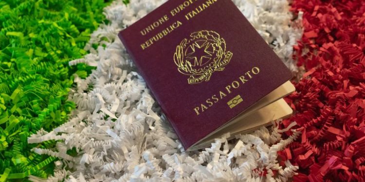 Emigrar a Europa: los cambios que impuso el gobierno de Italia para el trámite de la ciudadanía