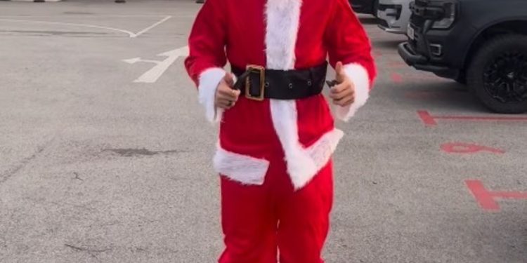 En Nottingham Forest los regalos de Navidad los llevó ¡Nico Domínguez!