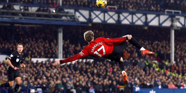 Garnacho, ganador del premio Puskas al mejor gol del año