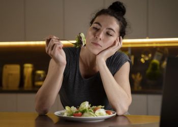 La ciencia explica el hambre: una investigación científica revela cómo actúa el cerebro a la hora de comer