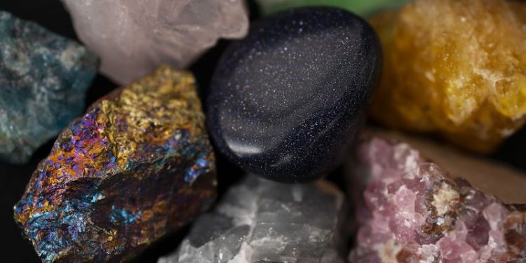 La poderosa piedra preciosa que acerca dinero a tu vida y aleja las malas vibraciones energéticas
