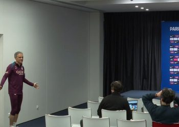 La reacción de Luis Enrique cuando notó que no había muchos periodistas en su conferencia