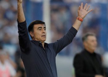 La respuesta de Quinteros tras juntarse con los dirigentes de Vélez