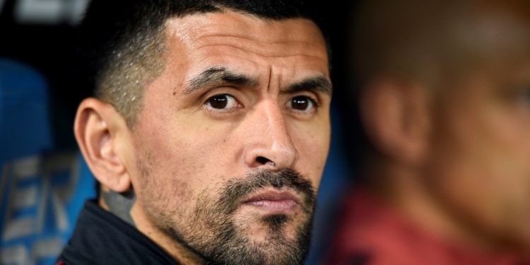 Lucho González fue despedido tras el descenso de Paranaense