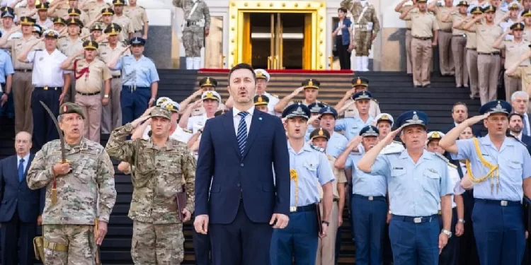 Crisis: Por deudas de las Fuerzas Armadas se generan conflictos y hay reclamos de proveedores. Todo está frenado