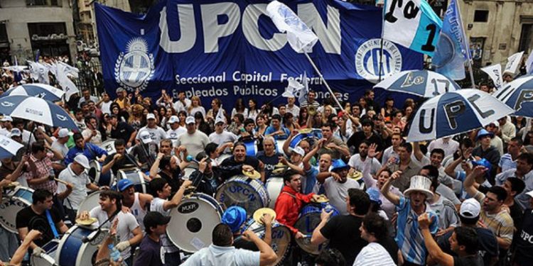 Nuevo paro de estatales: UPCN rechazó las evaluaciones públicas y advirtió sobre posibles medidas de fuerza