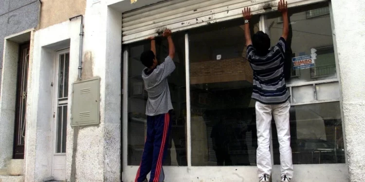 Los captaban en Pakistán, pagaban 13.000-15.000 euros por una falsa oferta de trabajo y los explotaban en Aragón: cae una red criminal de inmigración irregular