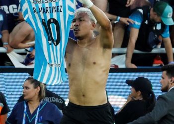 Qué dicen en Racing sobre la continuidad de Roger Martínez