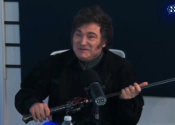 Qué es la “Espada de Leono”, el regalo que emocionó a Javier Milei