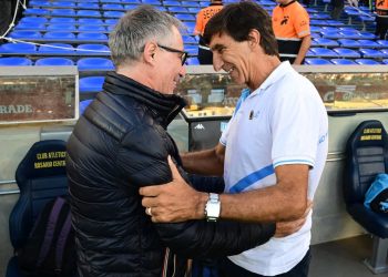 ¿Qué le dijo? El caballeroso gesto de Ariel Holan con Gustavo Costas