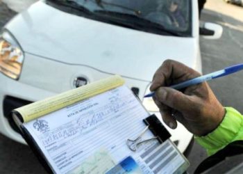 ¿Qué pasa si no se paga las multas del auto y cuándo prescriben?