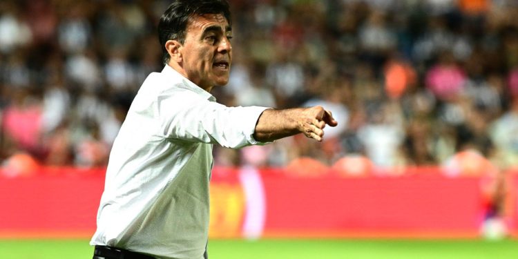 Quinteros contra todos: la queja por jugar cada pocos días y qué le dijo al árbitro