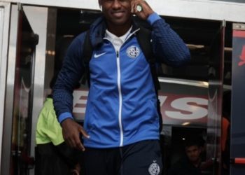 Romaña: el cariño de los hinchas, defensor top en LPF y buscado desde Arabia