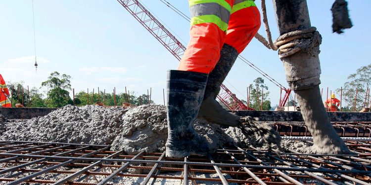 El Presidente autorizo obras publicas por mas de $85.000 millones