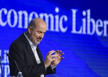 Sturzenegger confirmó el alcance de la motosierra en el empleo público: cuántas personas fueron despedidas