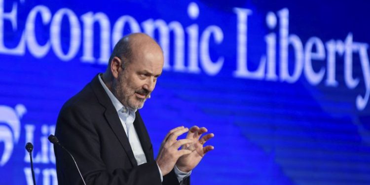 Sturzenegger confirmó el alcance de la motosierra en el empleo público: cuántas personas fueron despedidas