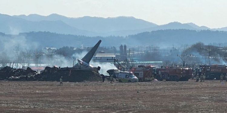 Tragedia: un avión se estrelló en Corea del Sur y murieron 179 personas