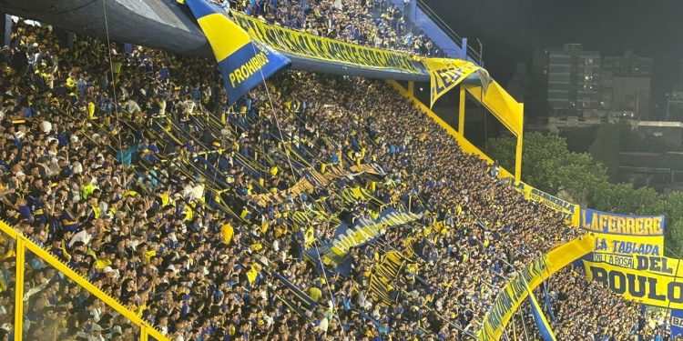 Video: la canción con la que la Bombonera recibió a los jugadores de Boca tras la derrota con Vélez