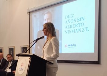 AMIA: Homenaje y 10 años de impunidad por el asesinato del fiscal NISMAN.
