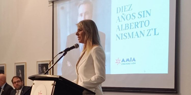 AMIA: Homenaje y 10 años de impunidad por el asesinato del fiscal NISMAN.