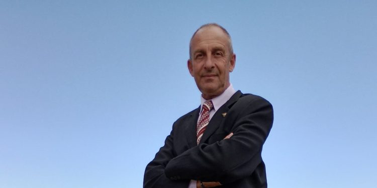 Omi Bravo: Un tributo vibrante al legado de Nino Bravo en la música argentina