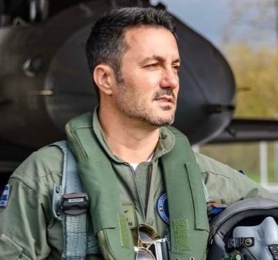 Decisión apresurada del ministro de Defensa, ¿con vista electoral?: baja de oficiales genera malestar en las Fuerzas Armadas.