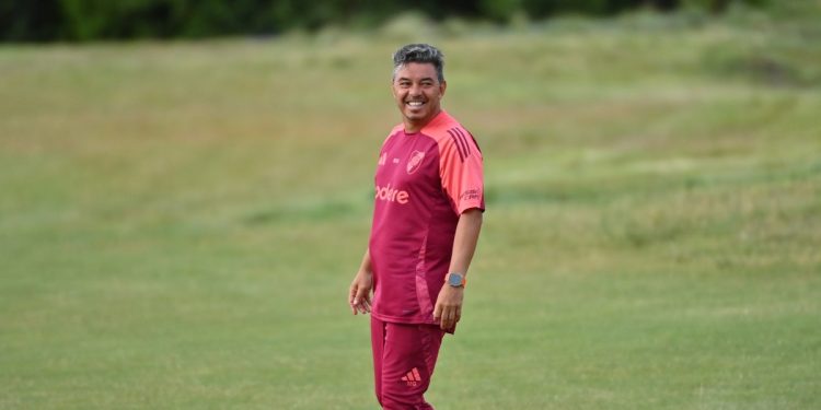 Ahora falta la muñeca del Muñeco Gallardo