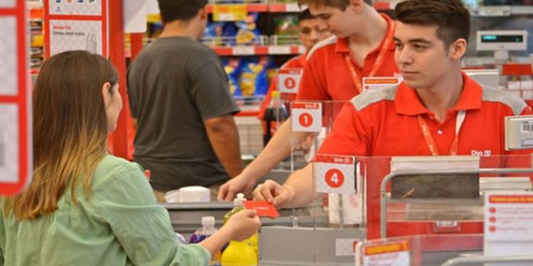 Atención Empleados de Comercio: con nuevo aumento confirmado, ¿cuánto cobra un cajero en enero?