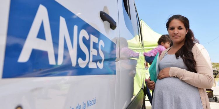 AUE de ANSES: cambian el procedimiento para acceder a este programa social clave