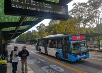 Aumento de colectivos: la suba que debe definir el Gobierno y su efecto de bolsillo