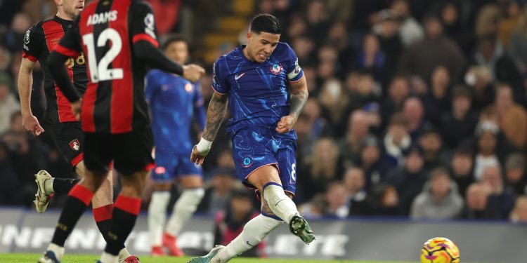 Chelsea y Enzo Fernández zafaron en el descuento